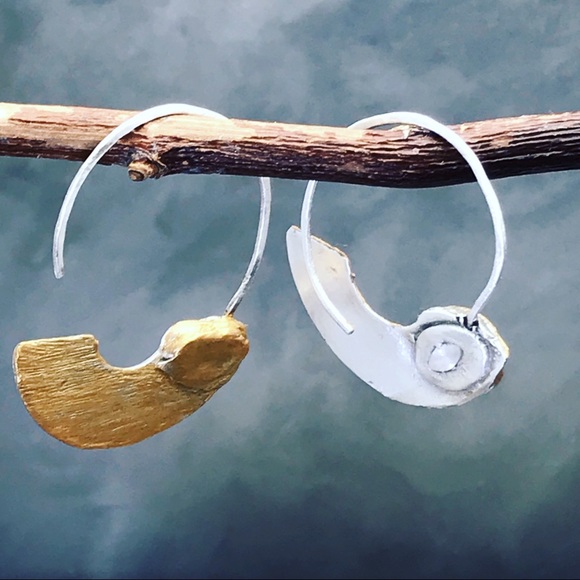 Matana handmade geometric silver / gold earrings - Picture 2 of 7